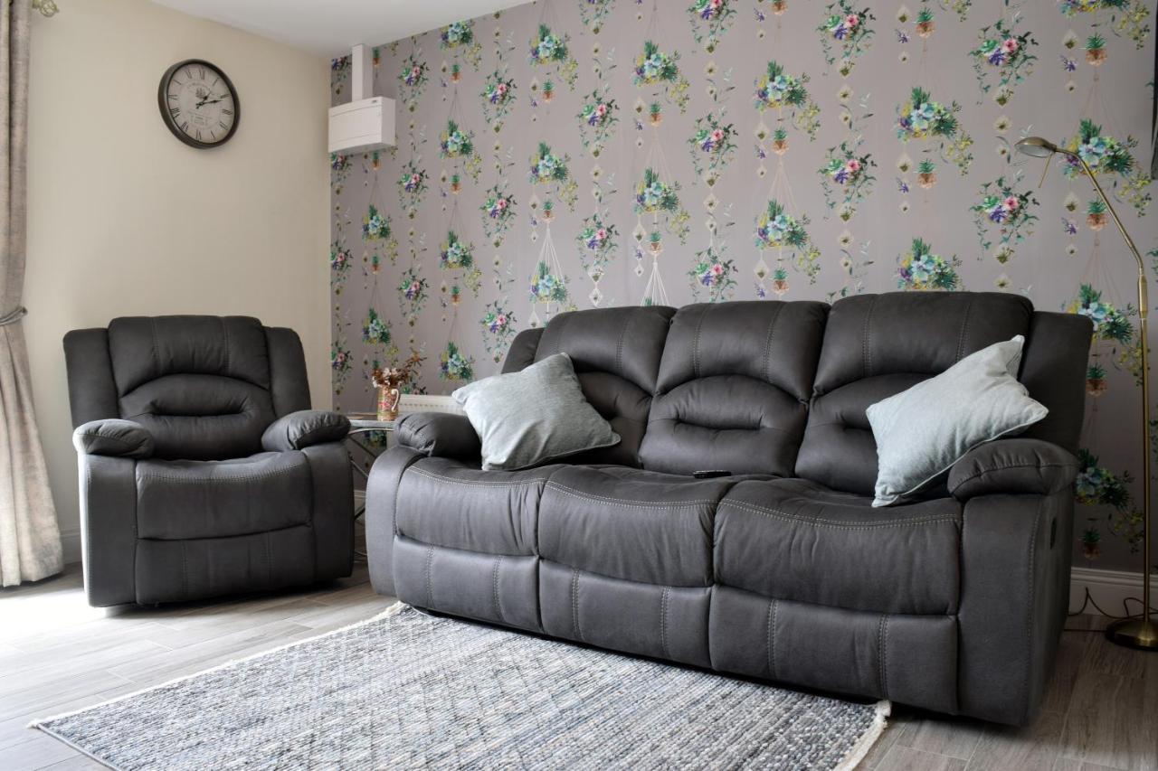 Orchardgrove Apartment カーロー エクステリア 写真