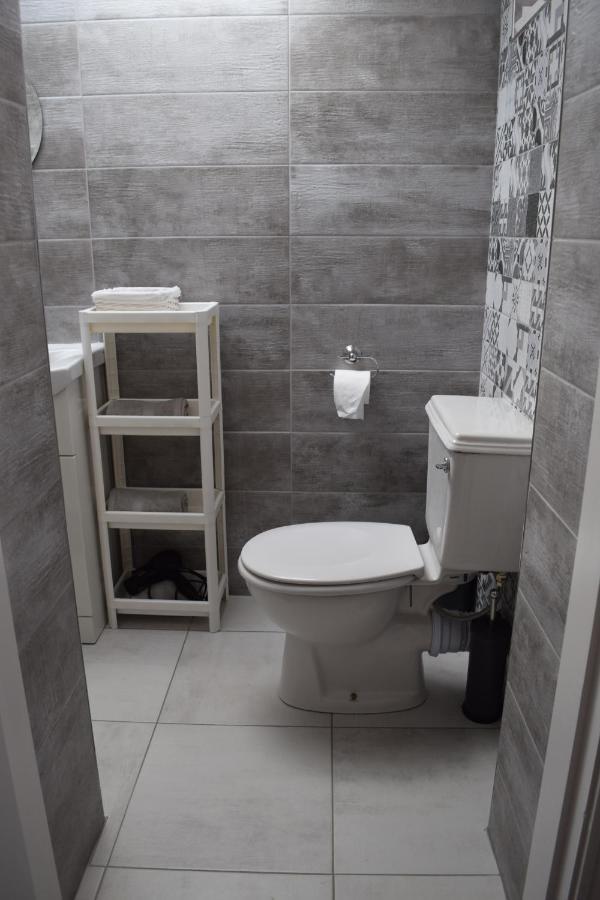 Orchardgrove Apartment カーロー エクステリア 写真
