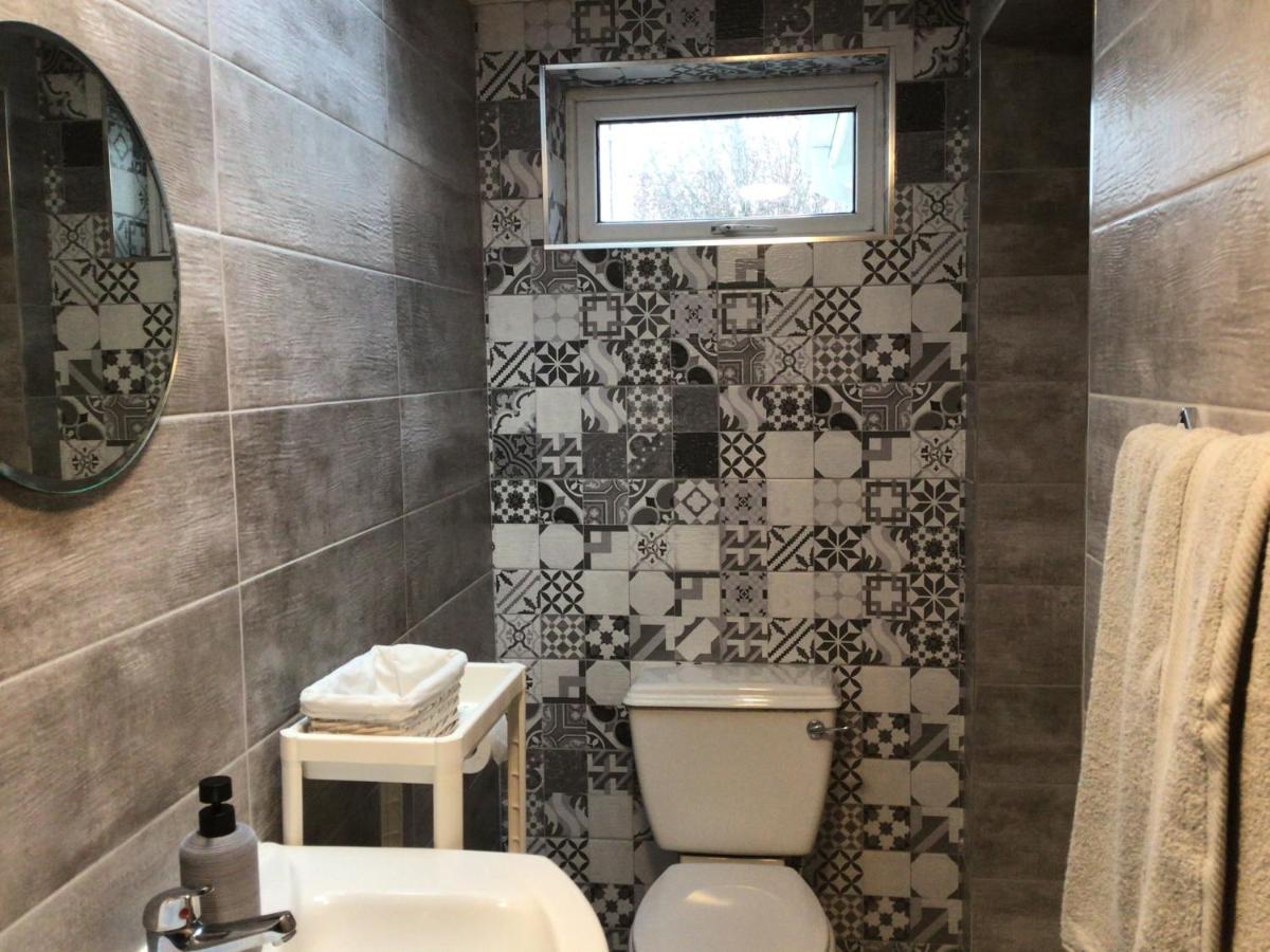 Orchardgrove Apartment カーロー エクステリア 写真